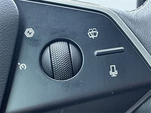 Used 2025 Tesla Cybertruck AWD Crew Cab image 27