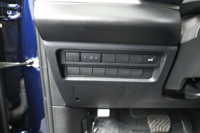 Used 2024 Mitsubishi Outlander SE AWD/4WD image 23