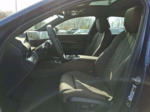New 2026 BMW 530i xDrive AWD/4WD image 12