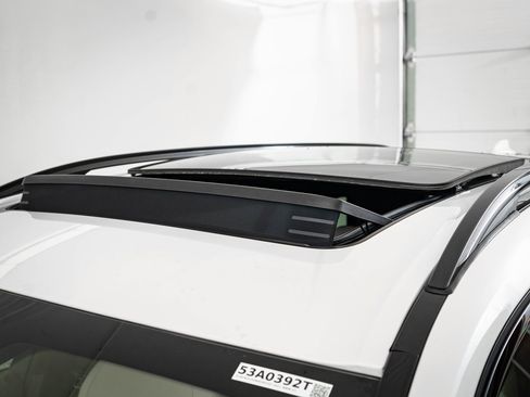 Used 2021 BMW X7 xDrive40i w/ Premium Package image 14