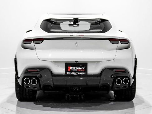Used 2025 Ferrari Purosangue image 8