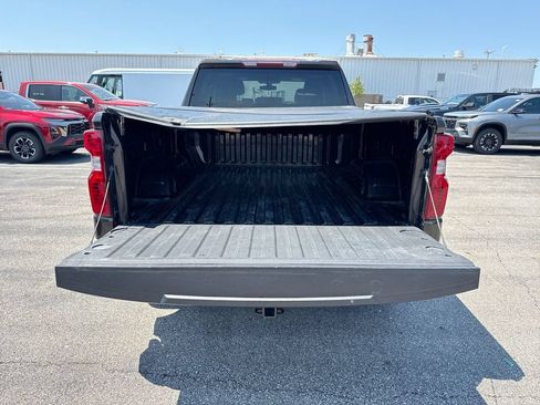 Used 2021 Chevrolet Silverado 1500 LT AWD/4WD image 24
