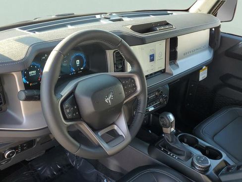 New 2025 Ford Bronco Outer Banks image 16