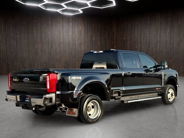Used 2023 Ford F350 XLT AWD/4WD image 2