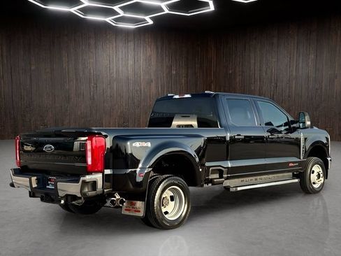 Used 2023 Ford F350 XLT AWD/4WD image 2
