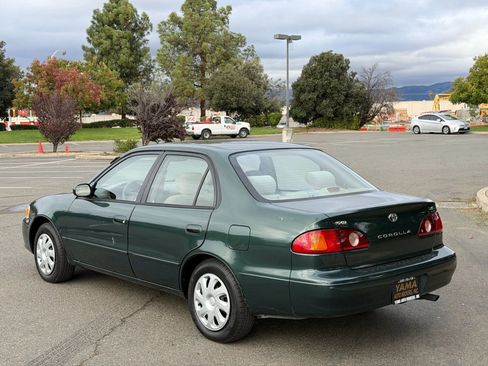 Used 2002 Toyota Corolla LE image 3