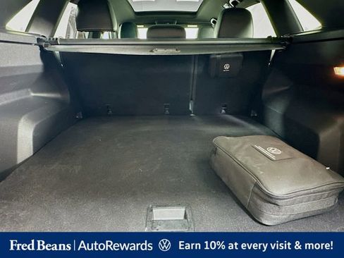 Used 2023 Volkswagen Atlas Cross Sport SEL AWD/4WD image 32