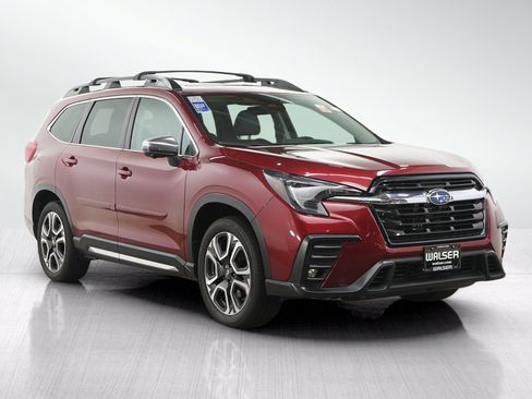 Used 2023 Subaru Ascent Limited w/ Technology Package AWD/4WD image 7