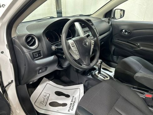 Used 2018 Nissan Versa SV FWD image 21
