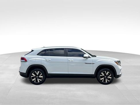 Used 2021 Volkswagen Atlas Cross Sport SE image 6