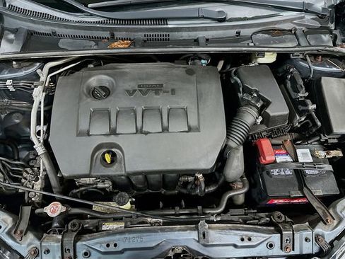 Used 2017 Toyota Corolla LE w/ Carpet Mat Package (TMS) image 29