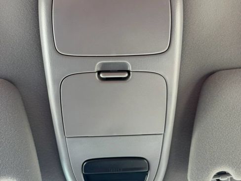 Used 2000 Ford F150 Lightning RWD image 23