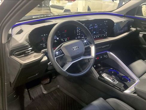 Used 2025 Audi Q5 Prestige AWD/4WD image 14
