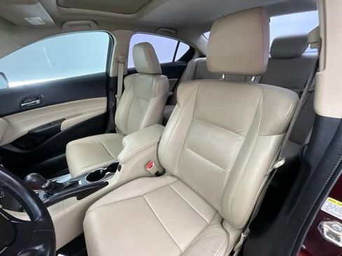Used 2015 Acura ILX w/ Premium Package FWD image 7
