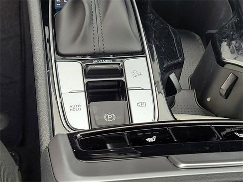 Used 2024 Hyundai Santa Cruz SEL image 25