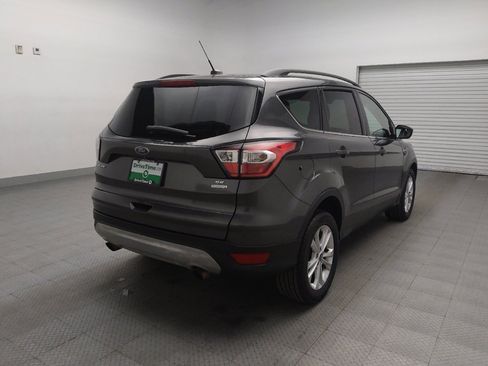 Used 2018 Ford Escape SE image 9
