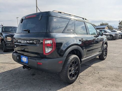 Used 2025 Ford Bronco Sport Badlands image 4