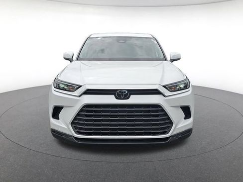Used 2025 Toyota Grand Highlander FWD image 9