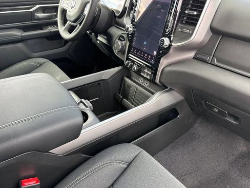 New 2026 RAM 1500 4x4 Crew Cab image 14