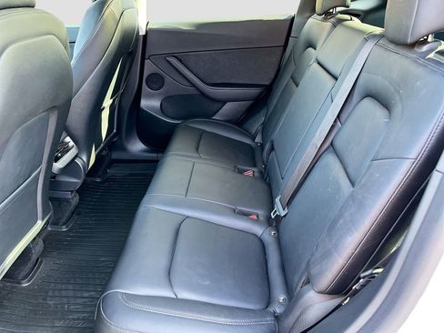 Used 2022 Tesla Model Y Performance AWD/4WD image 23