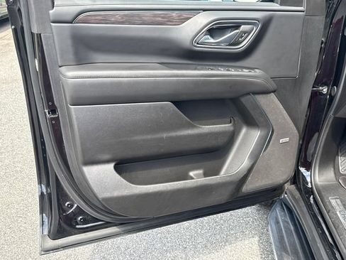 Used 2024 Chevrolet Tahoe LT RWD image 10