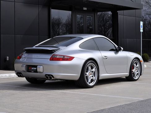 Used 2006 Porsche 911 Carrera S RWD image 6