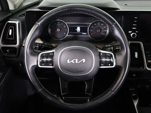 Used 2022 Kia Sorento EX w/ Panoramic Sunroof Package image 42