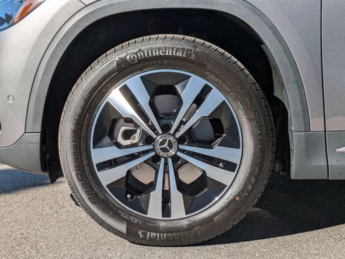 New 2025 Mercedes-Benz GLA 250 4MATIC image 19