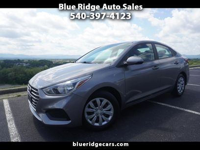 Used 2022 Hyundai Accent SE