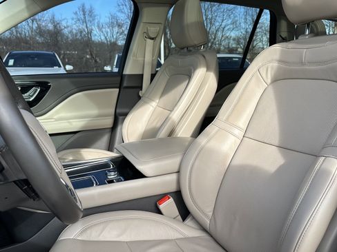 Used 2022 Lincoln Aviator Reserve w/ Equipment Group 201A image 18