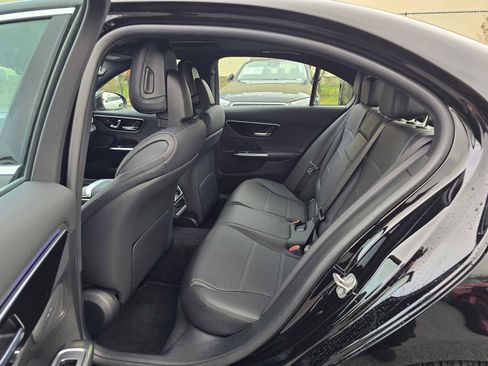 Used 2025 Mercedes-Benz C 300 C 300 image 18