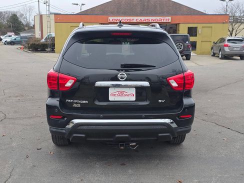 Used 2019 Nissan Pathfinder SV image 7