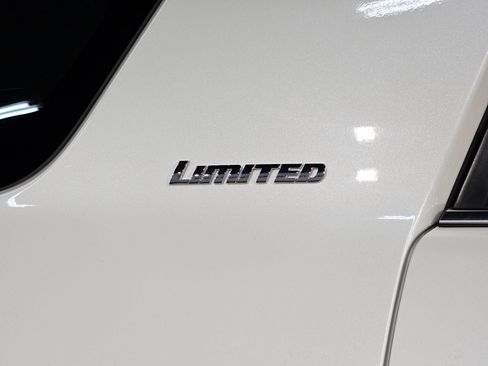 Used 2021 Toyota 4Runner Limited RWD image 40