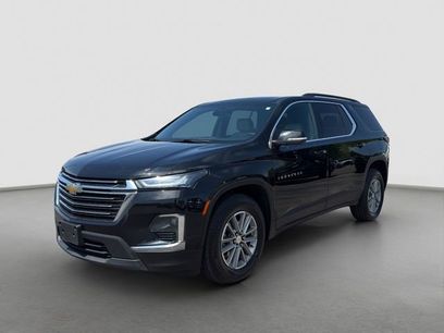 Used 2023 Chevrolet Traverse LT