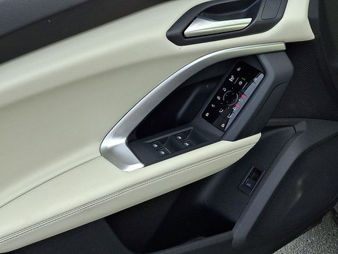 New 2026 Audi Q5 Premium Plus image 10