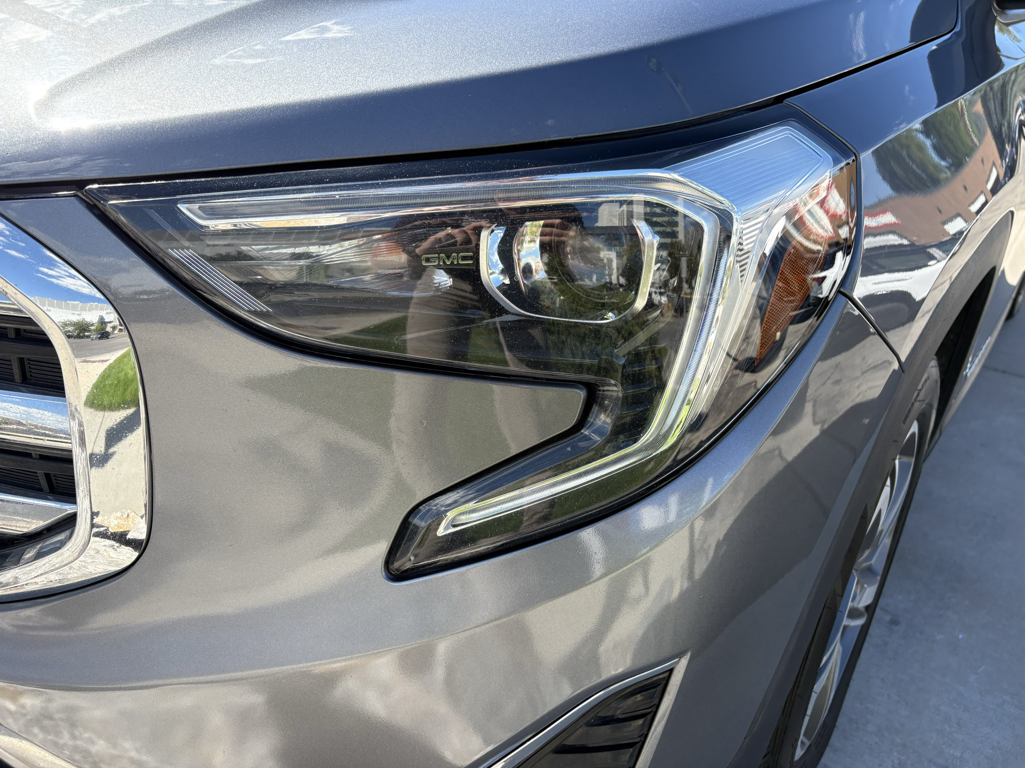 Used 2019 GMC Terrain SLT w/ Infotainment Package II AWD/4WD image 18