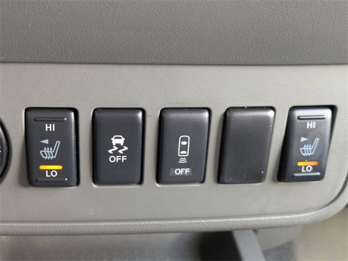 Used 2019 Nissan Frontier SL image 23