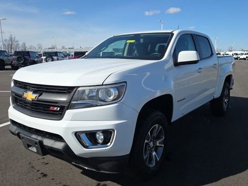Used 2018 Chevrolet Colorado Z71 image 2