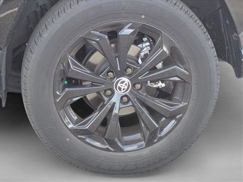 Used 2025 Toyota RAV4 XSE image 17