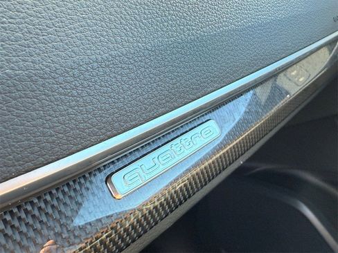 Used 2024 Audi SQ5 Premium image 20