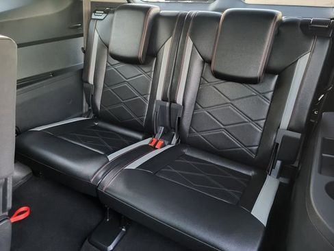 Used 2024 Volkswagen Atlas Peak Edition SE image 23