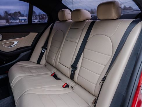 Used 2020 Mercedes-Benz C 300 Sedan image 29