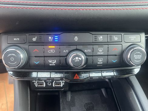 Used 2023 Dodge Durango R/T AWD/4WD image 22