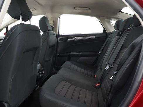 Used 2020 Ford Fusion SE AWD/4WD image 13