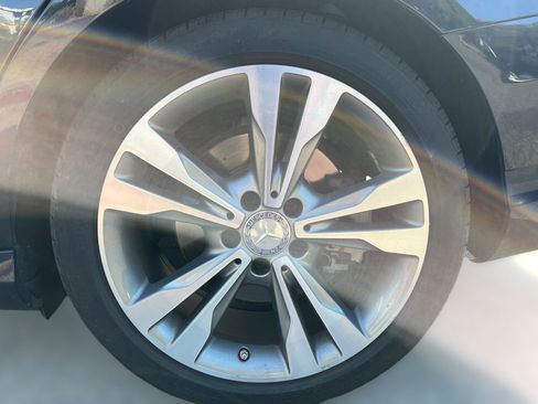 Used 2016 Mercedes-Benz C 300 Sedan image 6