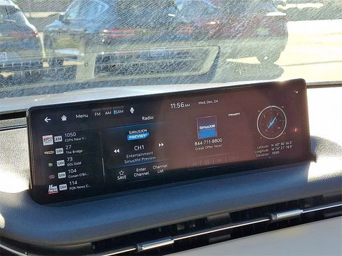 Used 2023 Genesis GV70 2.5T Select w/ Select Package image 18