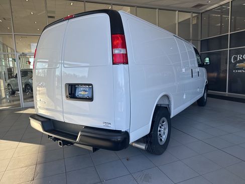 New 2025 Chevrolet Express 2500 Extended w/ Enhanced Convenience Package image 4