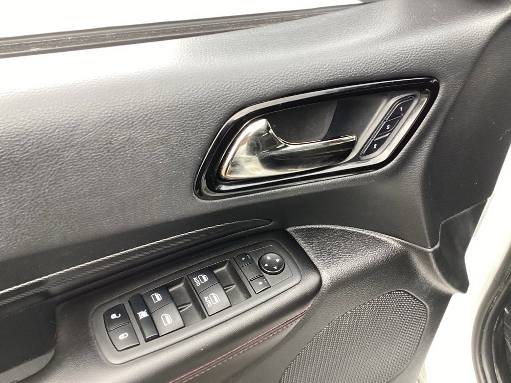 Used 2022 Dodge Durango R/T w/ Blacktop Package AWD/4WD image 13