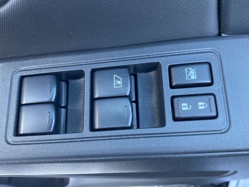 Used 2024 Nissan Frontier S w/ Technology Package image 14