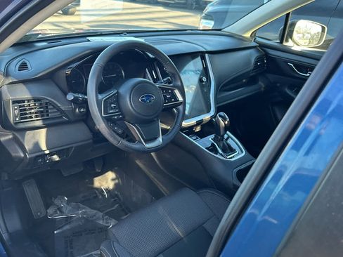 Used 2020 Subaru Outback Premium image 4